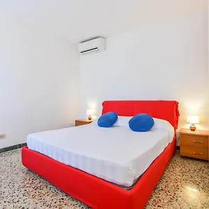 Mascareta, Apartamento